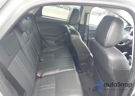 2013 Ford Focus Se z USA, uszkodzony, nr VIN 1FADP3K20DL360926